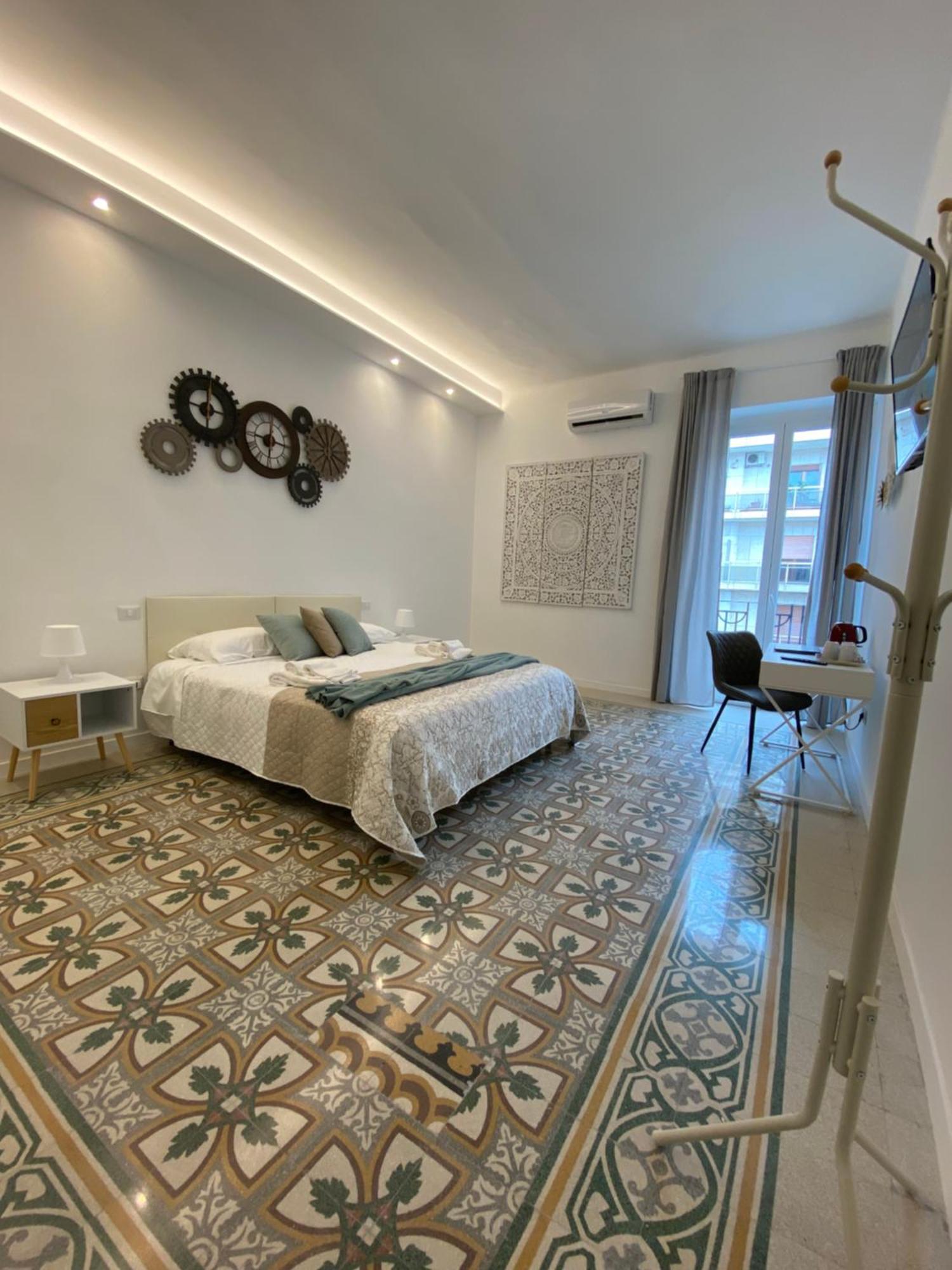 Conte Cavour Apartment Бари Екстериор снимка