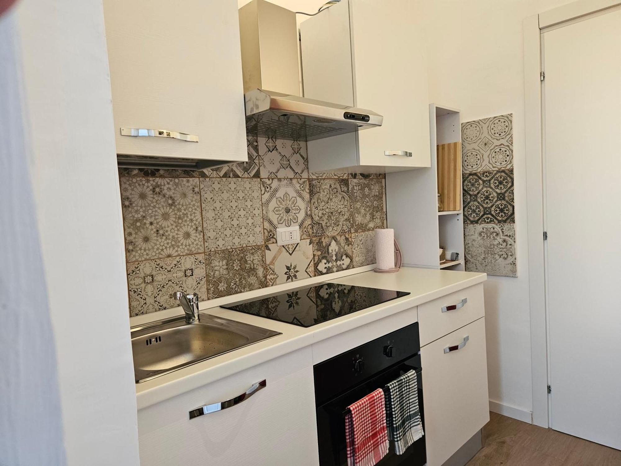 Conte Cavour Apartment Бари Екстериор снимка