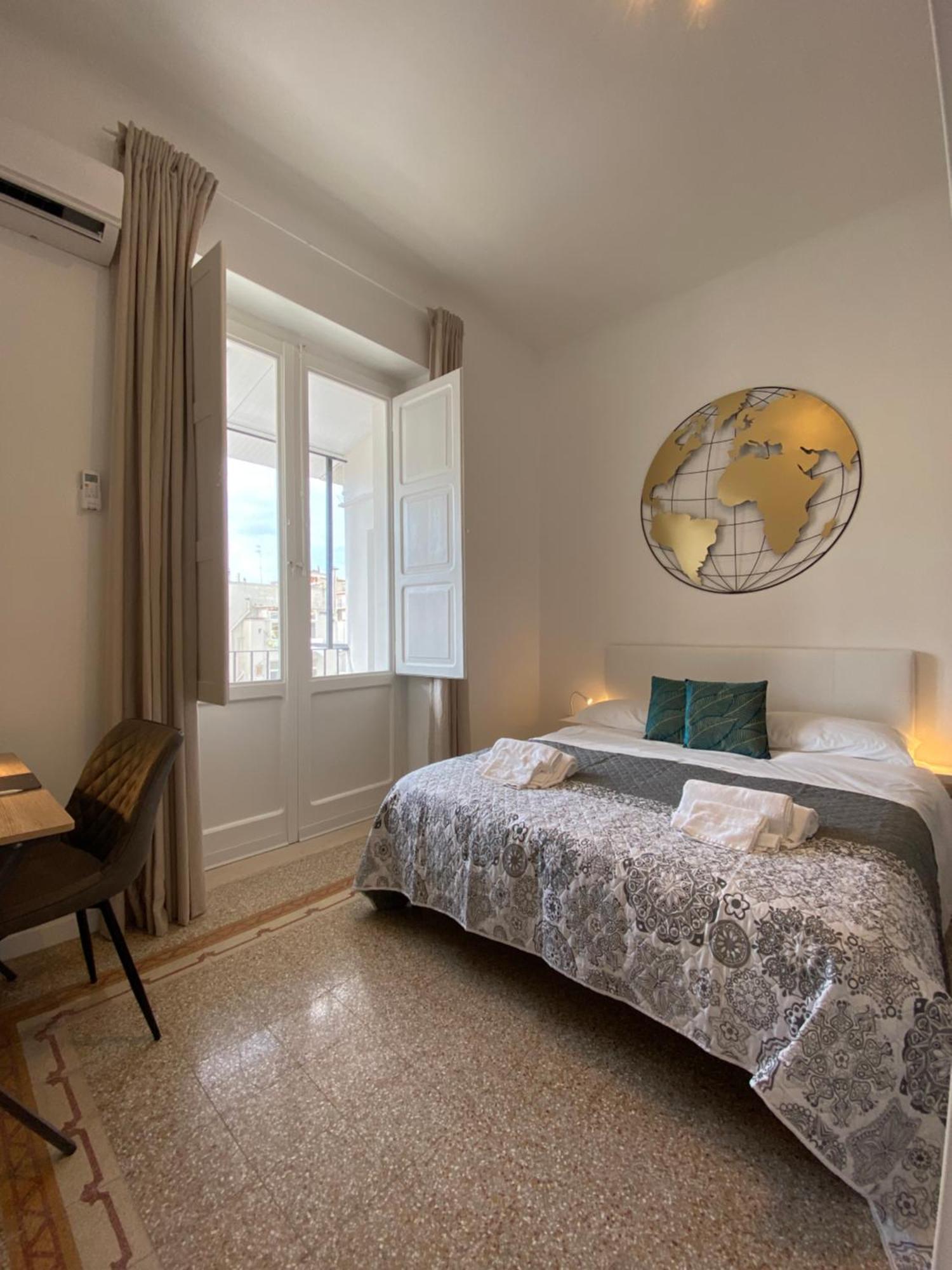 Conte Cavour Apartment Бари Екстериор снимка
